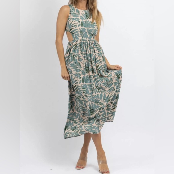 Miou Muse Coconut Palm Leaf Cut Out Maxi Dress in Blush/Green w/ POCKETS! EUC - Picture 1 of 11